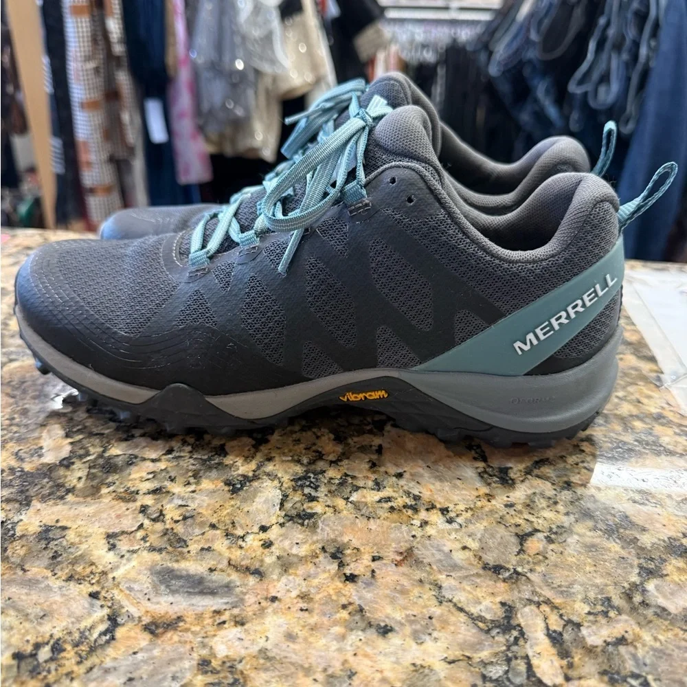 Merrell J52910 Women’s Hiking Trail Shoes Vibram Sole Gray Blue Size 8.5